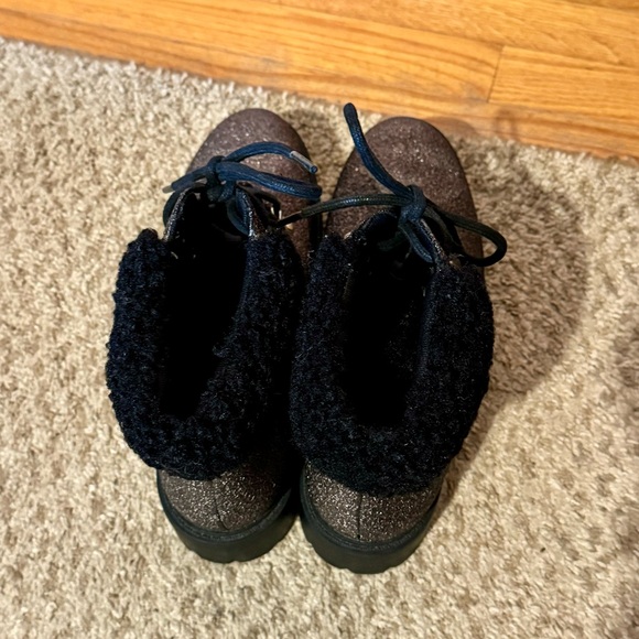 JustFab Jane Glitter Lace-Up Boot Women’s Size 9.5 Faux Fur Black - Picture 6 of 8